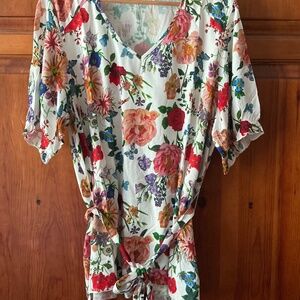 Grace & Lace Floral Blouse Size XL